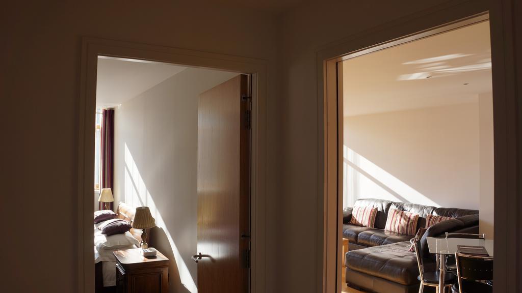 Apartment 306 By The Bridge インヴァネス エクステリア 写真